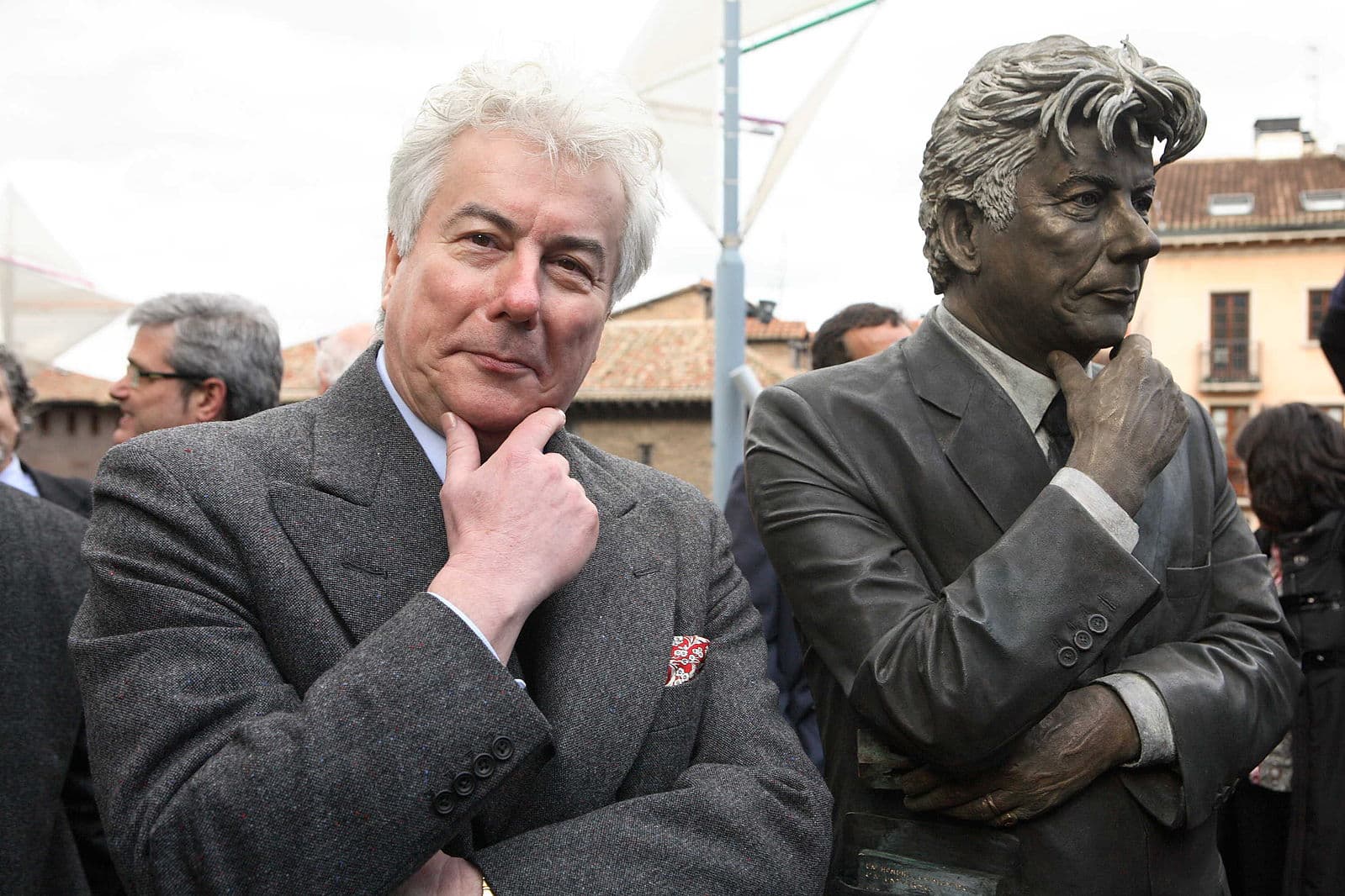 Ken Follett: The Master Storyteller of Thrills and Epics